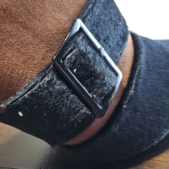 Chic Brown and Black Ankle Boots - Picture 7 of 16